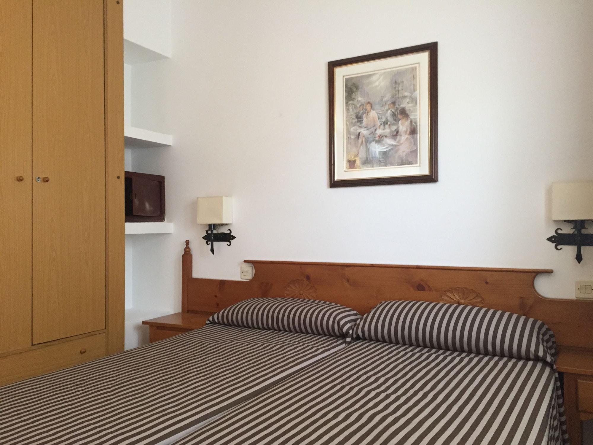 Apartamentos Santi Lloret de Mar Luaran gambar