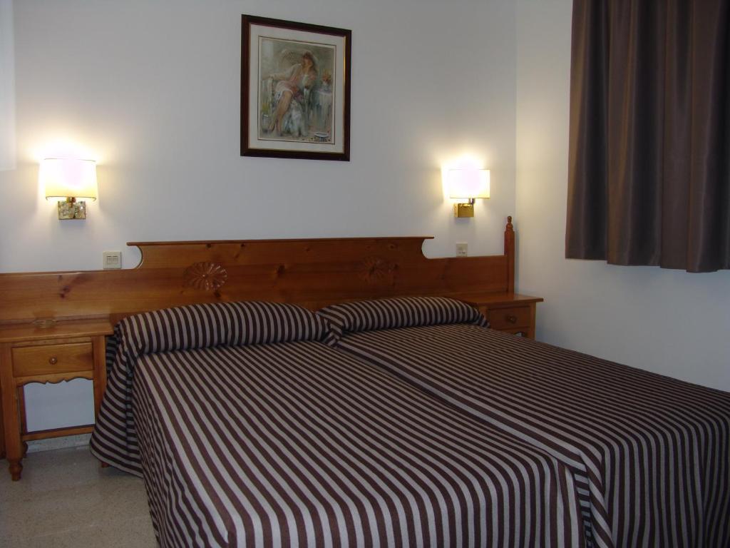 Apartamentos Santi Lloret de Mar Bilik gambar