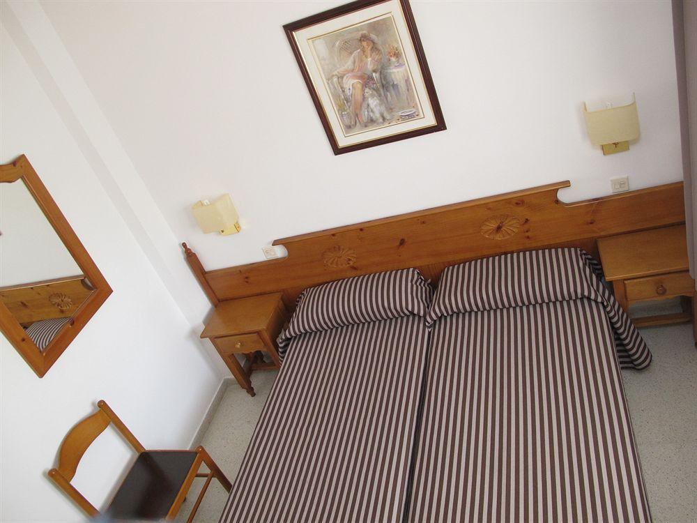 Apartamentos Santi Lloret de Mar Luaran gambar