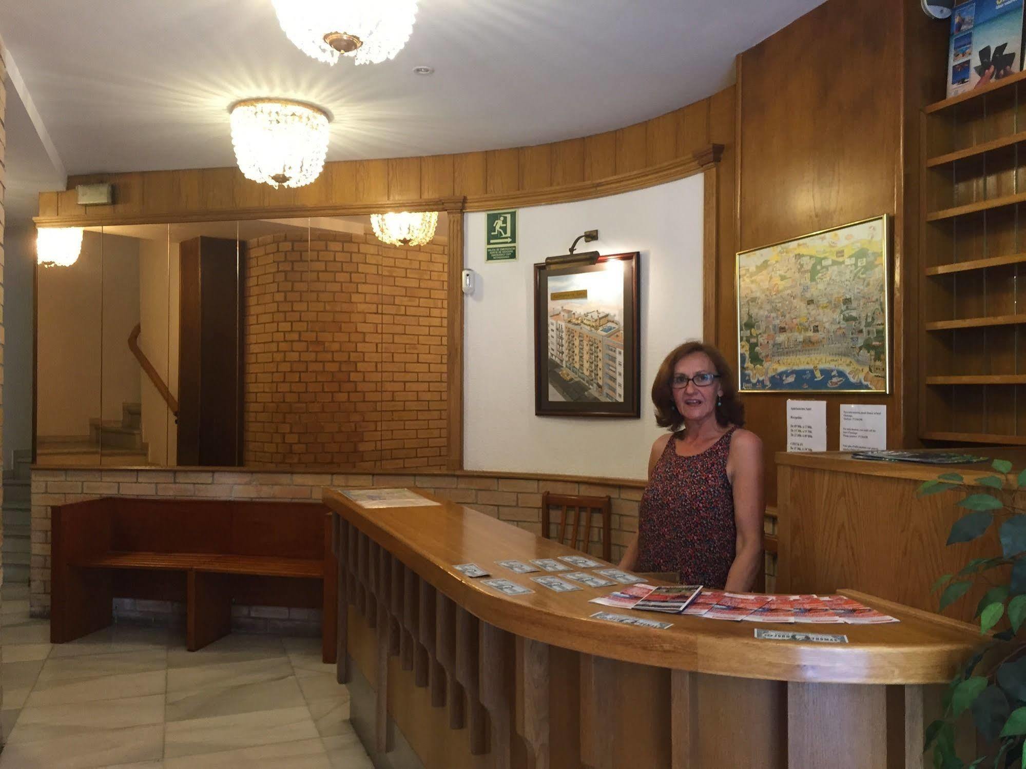Apartamentos Santi Lloret de Mar Luaran gambar