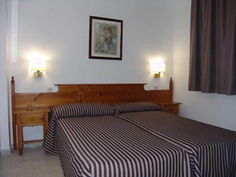 Apartamentos Santi Lloret de Mar Luaran gambar