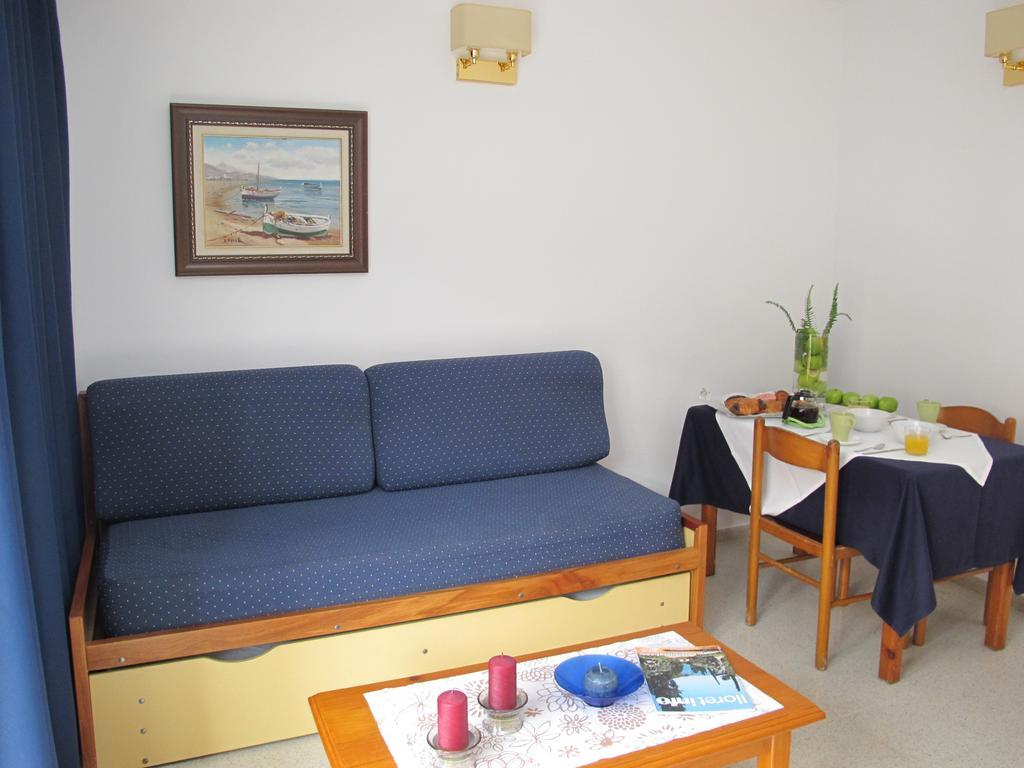 Apartamentos Santi Lloret de Mar Bilik gambar